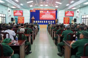 HỘI CỰU CHIẾN BINH THÀNH PHỐ TRAO TẶNG QUÀ TẾT CHO NỮ DU KÍCH CỦ CHI